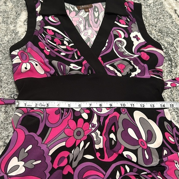 Jessica, size 10, short sleeve, floral, dress with belt, stretch, multicolour - Picture 5 of 9